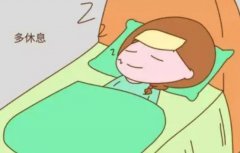 哺乳期妈妈如何预防和治疗宝宝的感冒？