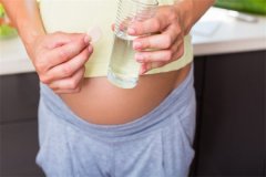 试管选双胎？体重140斤女性需警惕流产风险