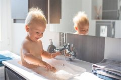 速览2024运城中心医院试管花费：一分钟详解明细