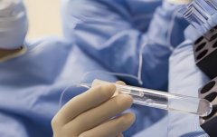 取卵当月移植好还是下个月移植好?试管取卵需要注意些什么?