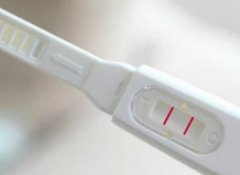 验孕棒怎么看是否怀孕？多久能测出来？