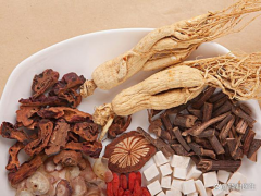 试管促排期吃中药需谨慎，试管促排过程能吃中药吗？