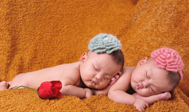 泰国试管双胞胎